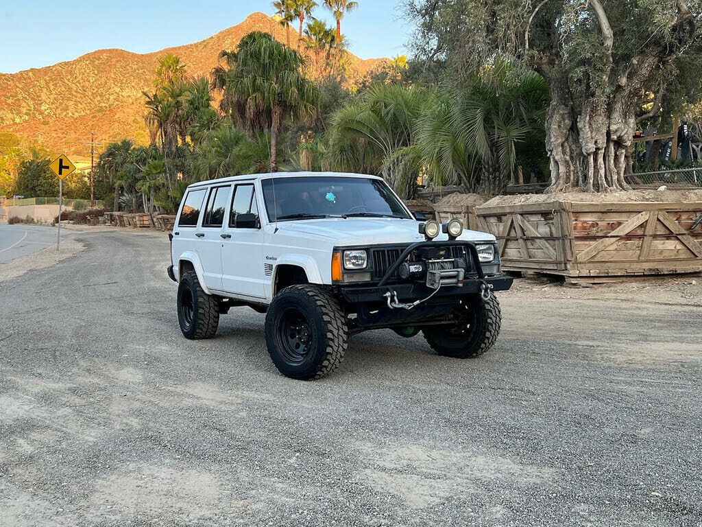 Jeep Cherokee
