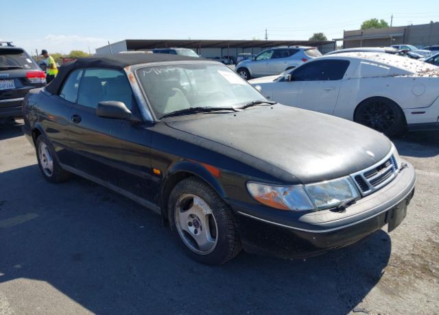 Saab 900
