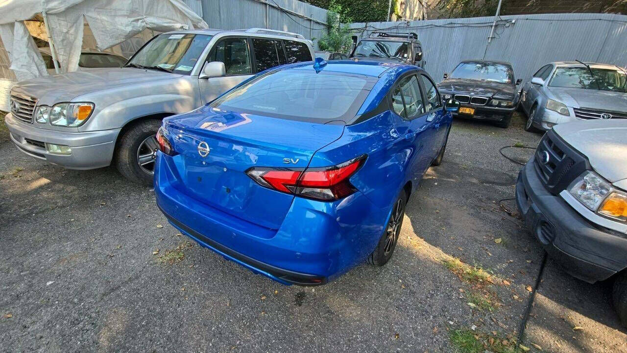 2021 NISSAN Versa