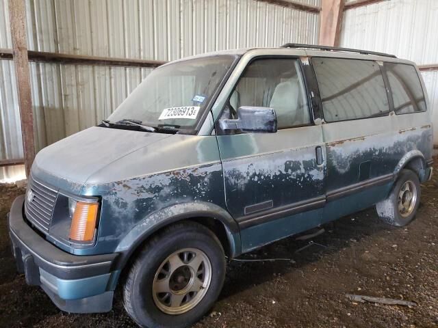 GMC Safari