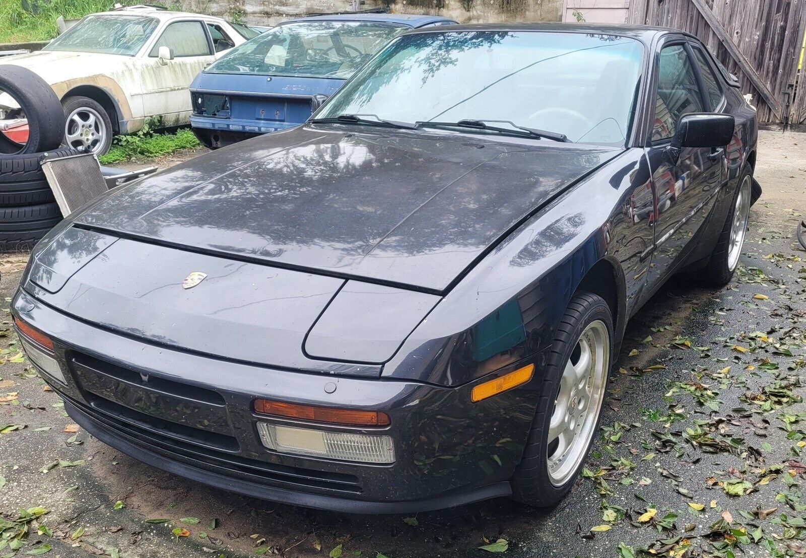 Porsche 944