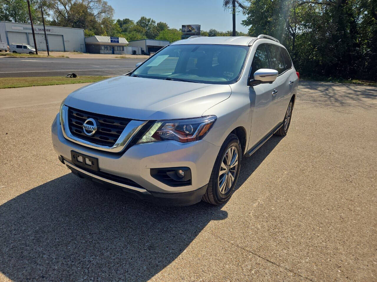 2020 NISSAN Pathfinder