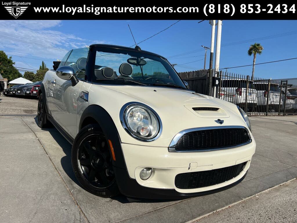 MINI Cooper Convertible