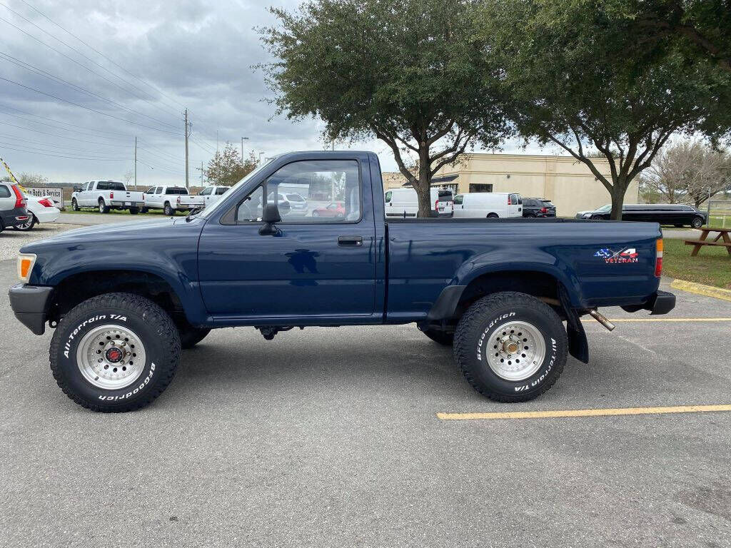 1989 TOYOTA Pick-Up
