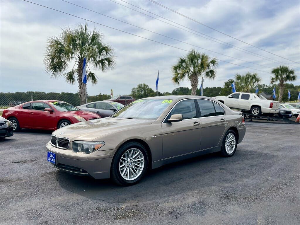 BMW 745i