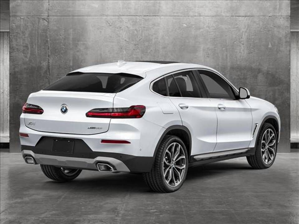 2025 BMW X4