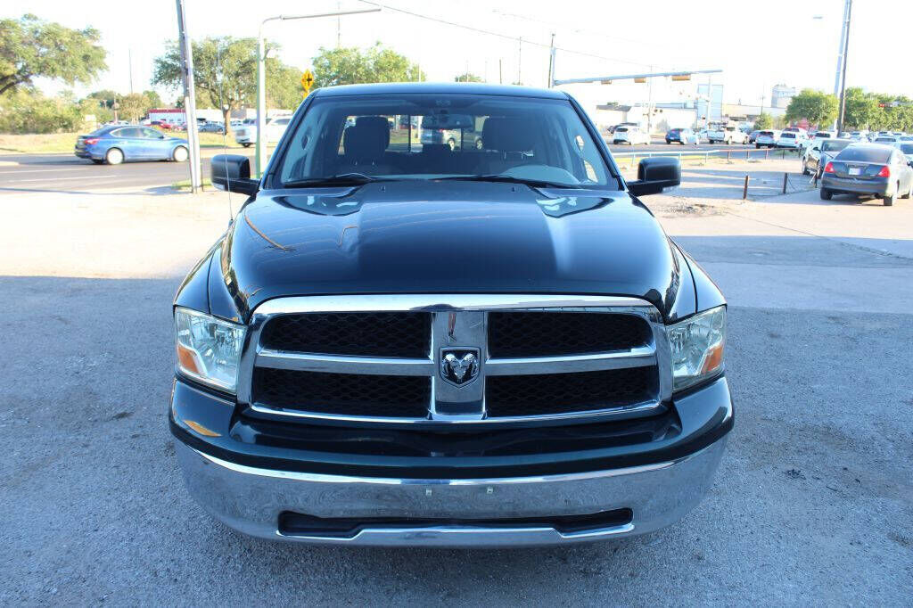 2011 DODGE Ram