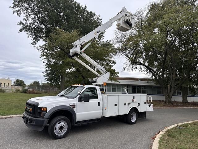 Ford F-550