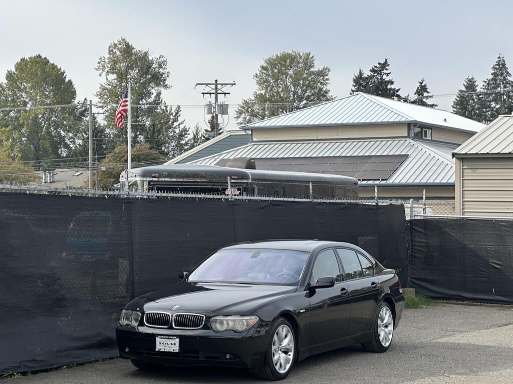 BMW 745i
