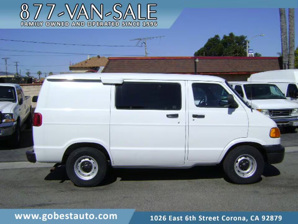 Dodge Ram Van