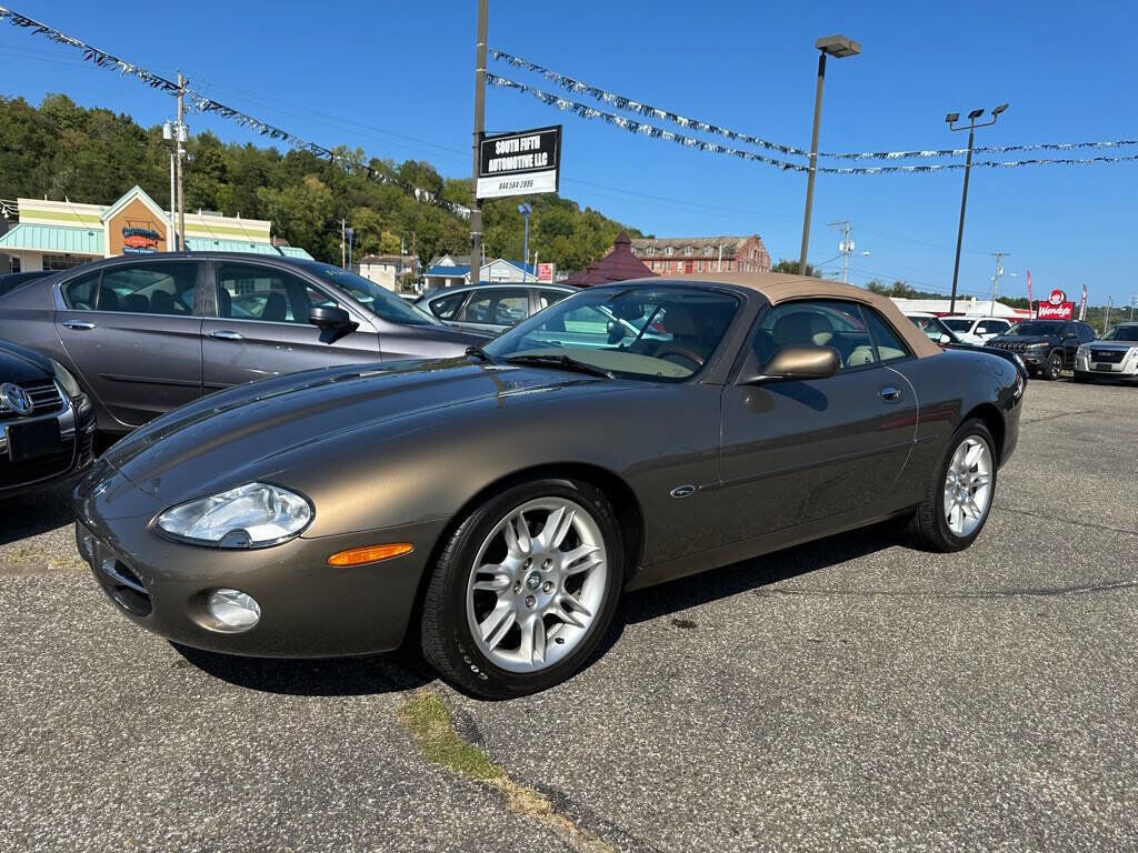 Jaguar XK8