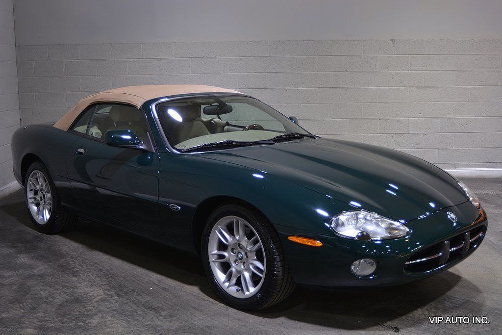 Jaguar XK8