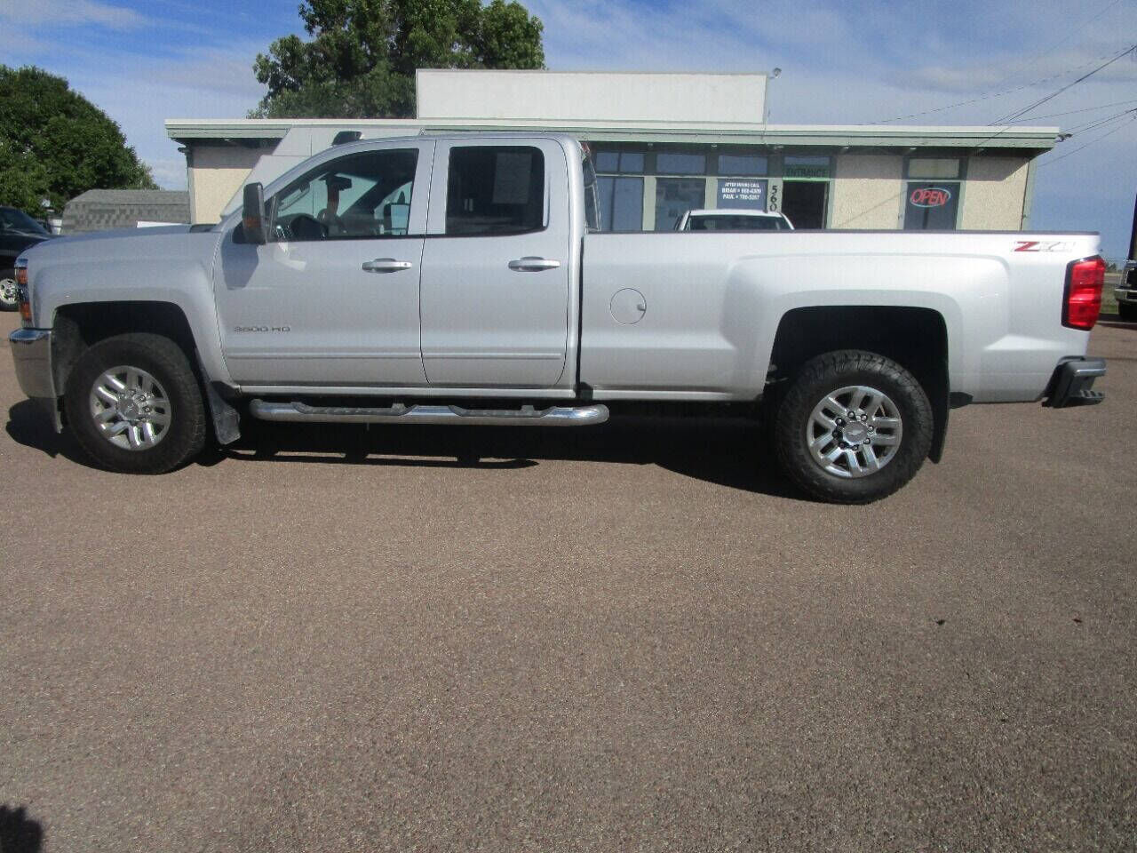 2018 CHEVROLET Silverado