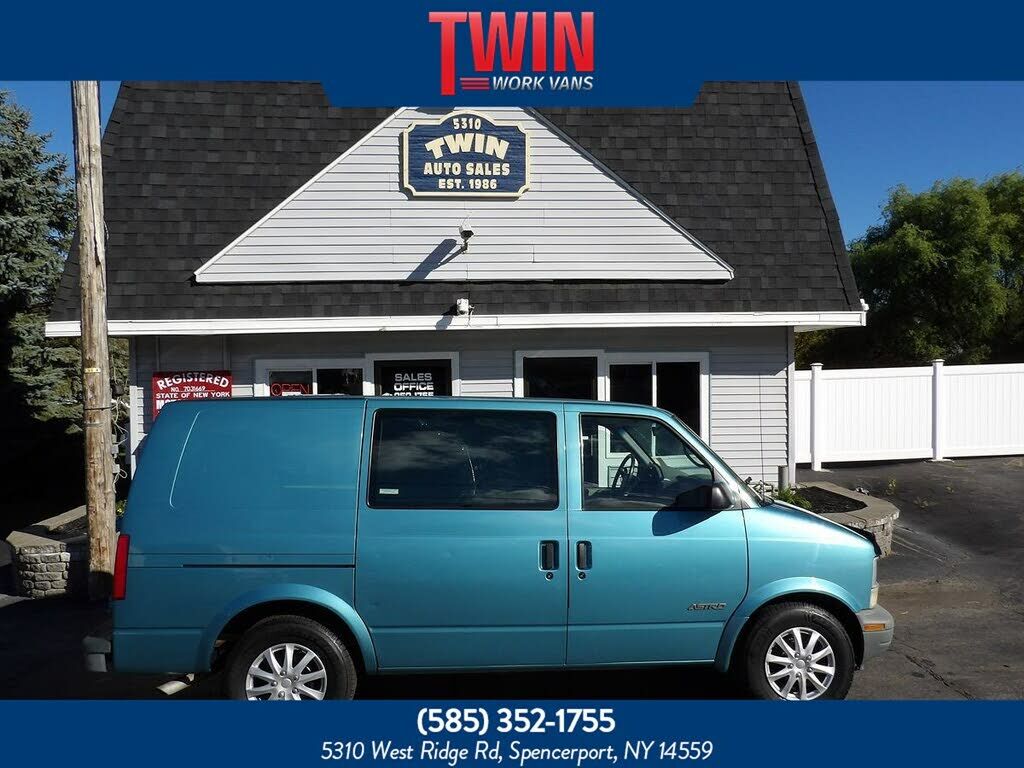Chevrolet Astro Van