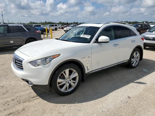 Infiniti QX70
