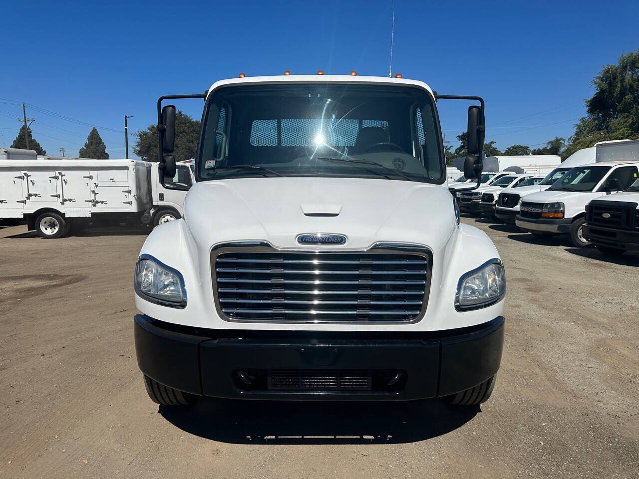 2016 FREIGHTLINER M2