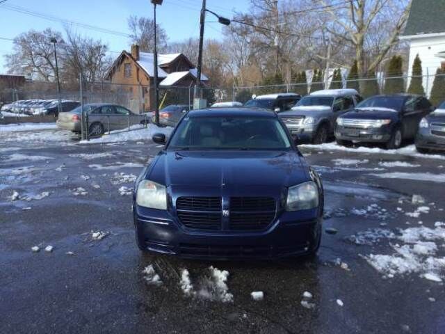 2005 DODGE Magnum