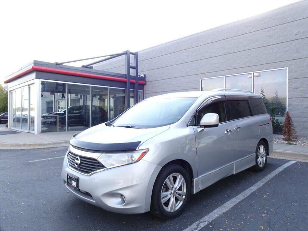 2015 NISSAN Quest