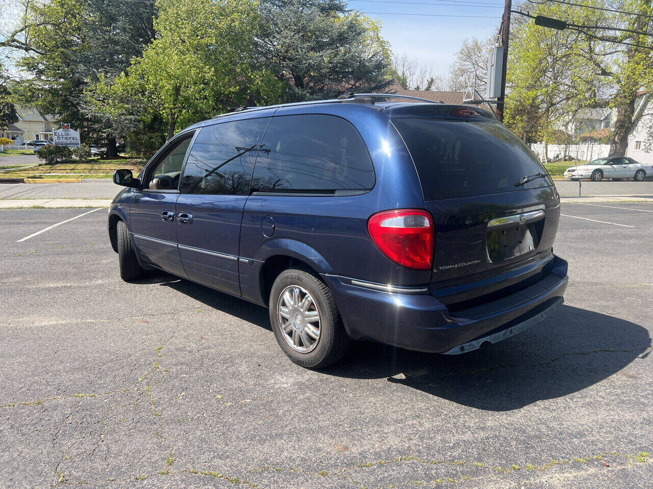 2005 CHRYSLER Town and Country