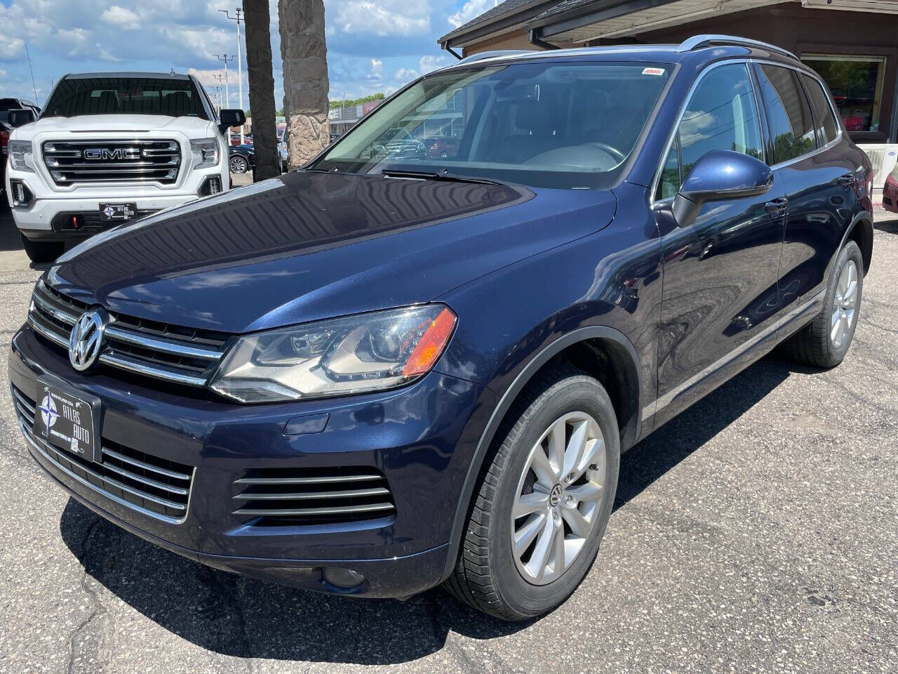 2013 VOLKSWAGEN Touareg