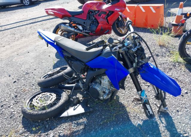 YAMAHA