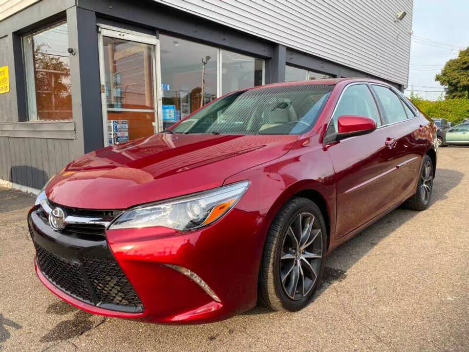 2015 TOYOTA Camry