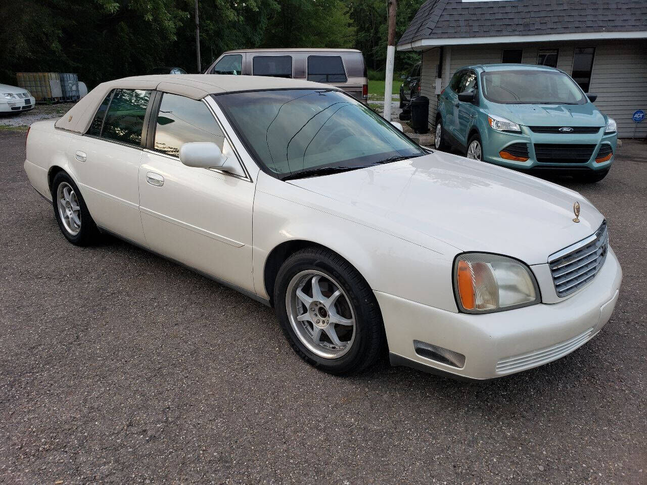 2001 CADILLAC Deville