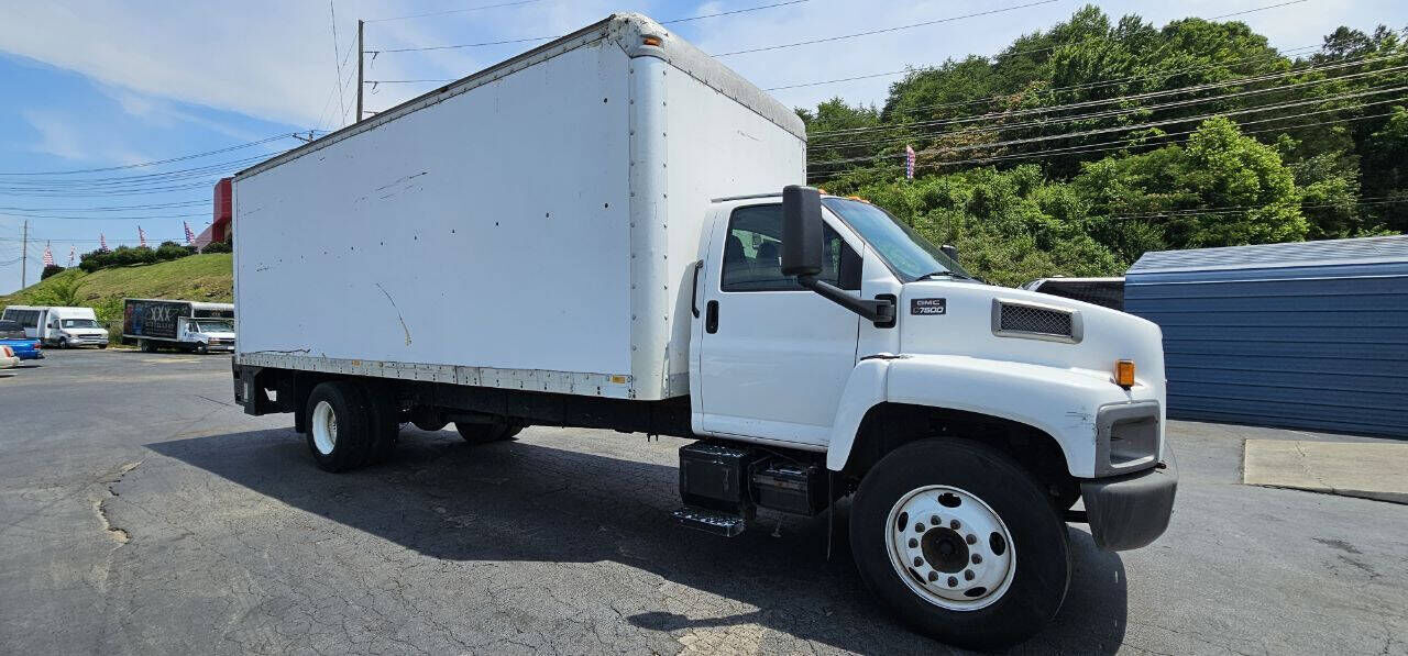2004 GMC C7