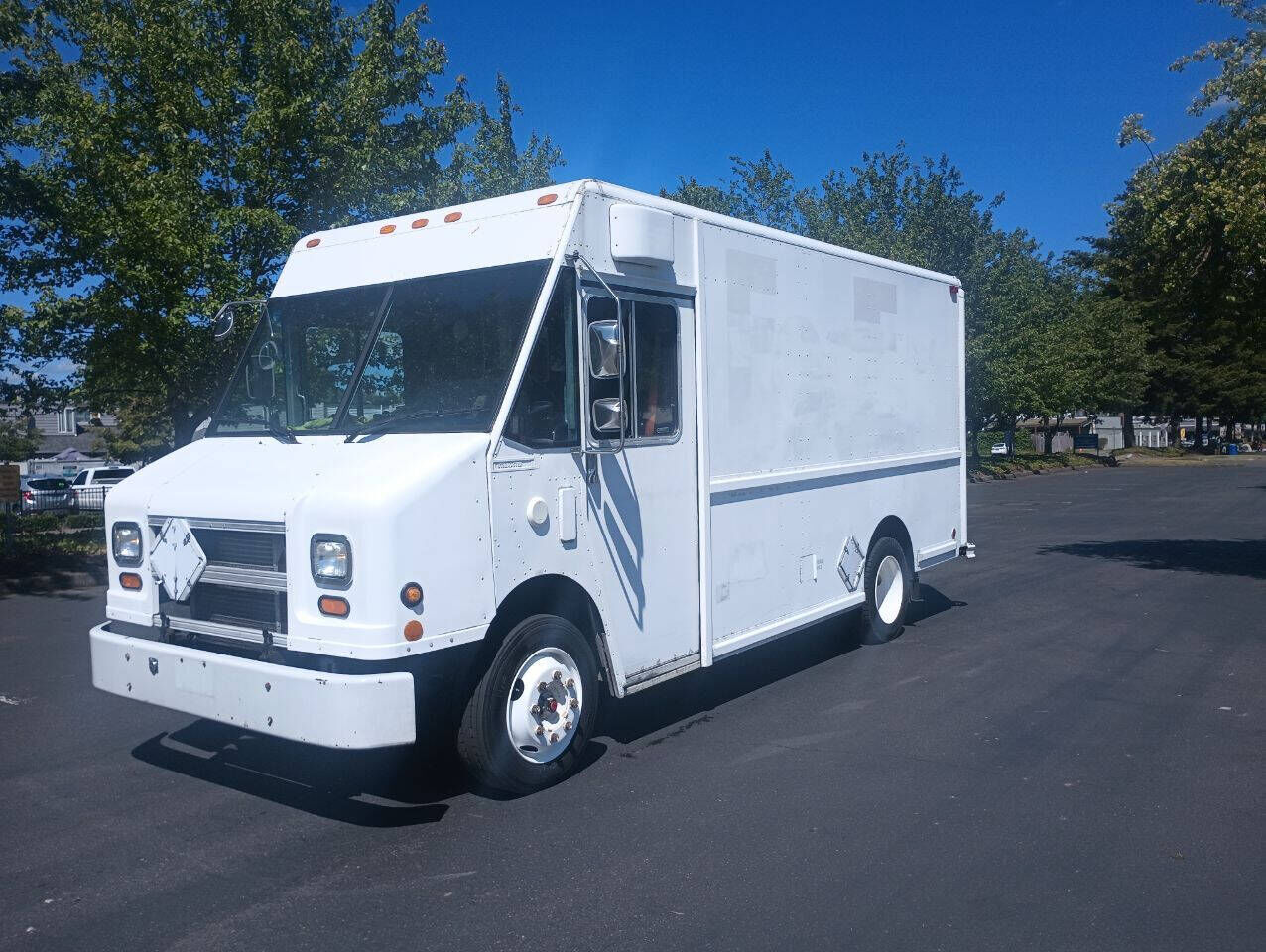 2005 FREIGHTLINER MT 45 Chassis