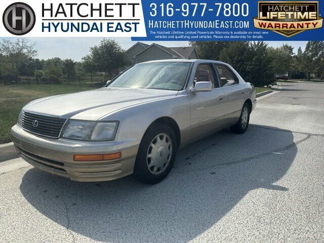 Lexus LS