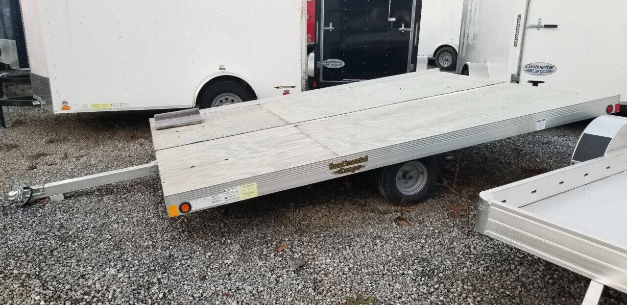 2017 FOREST RIVER ATTC Continental Snow Trailer