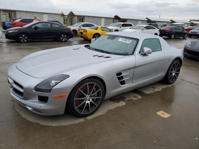 Mercedes-Benz SLS-Class