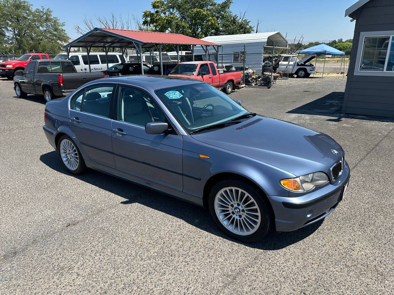 BMW 330i