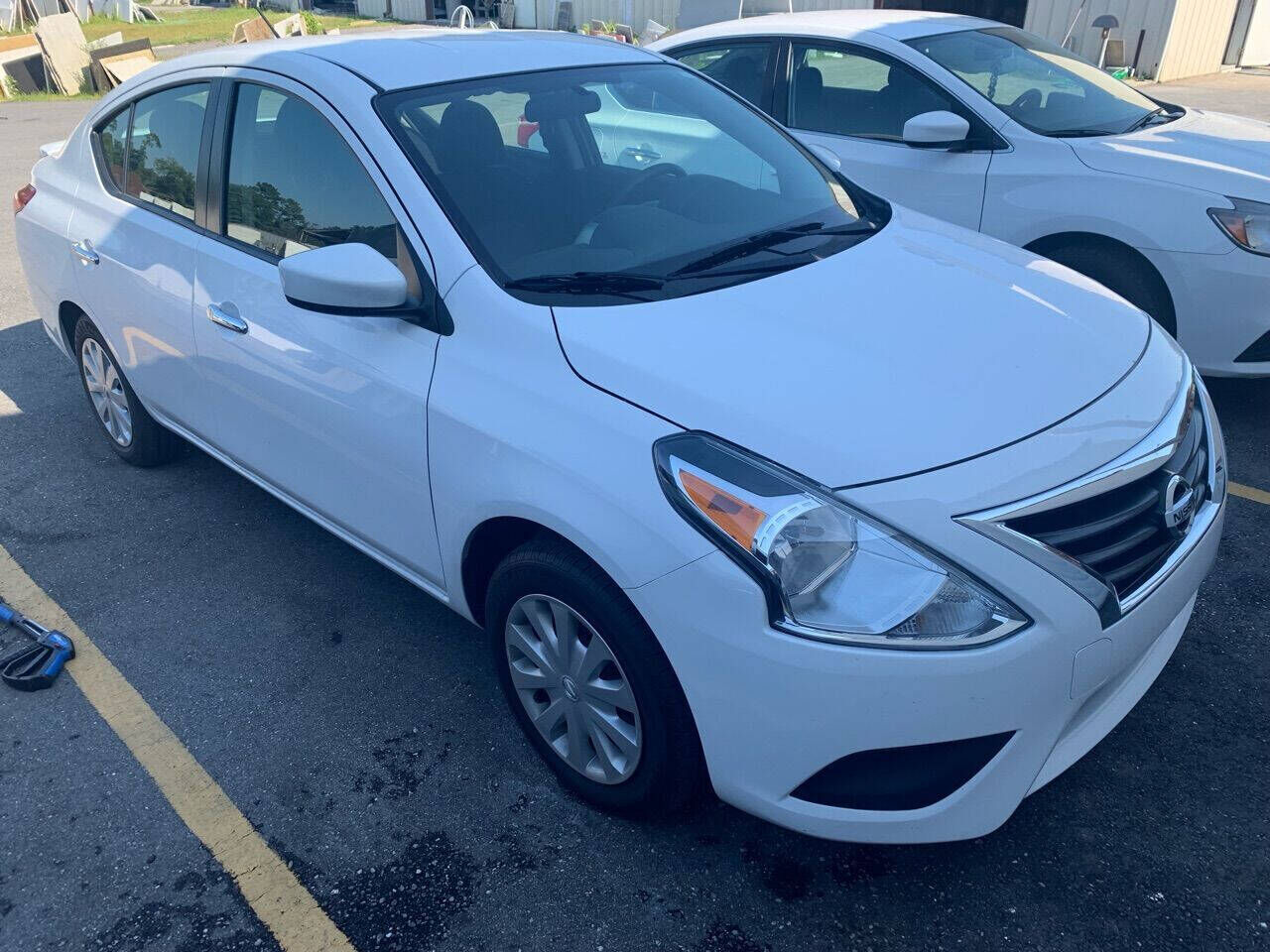2017 NISSAN Versa