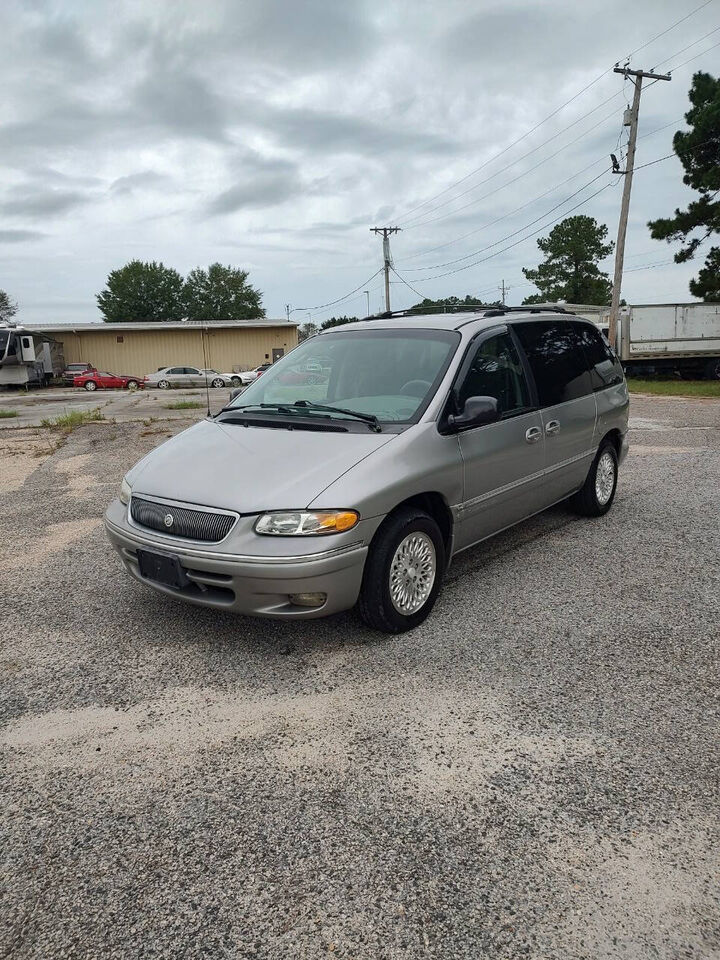 Chrysler Town and Country