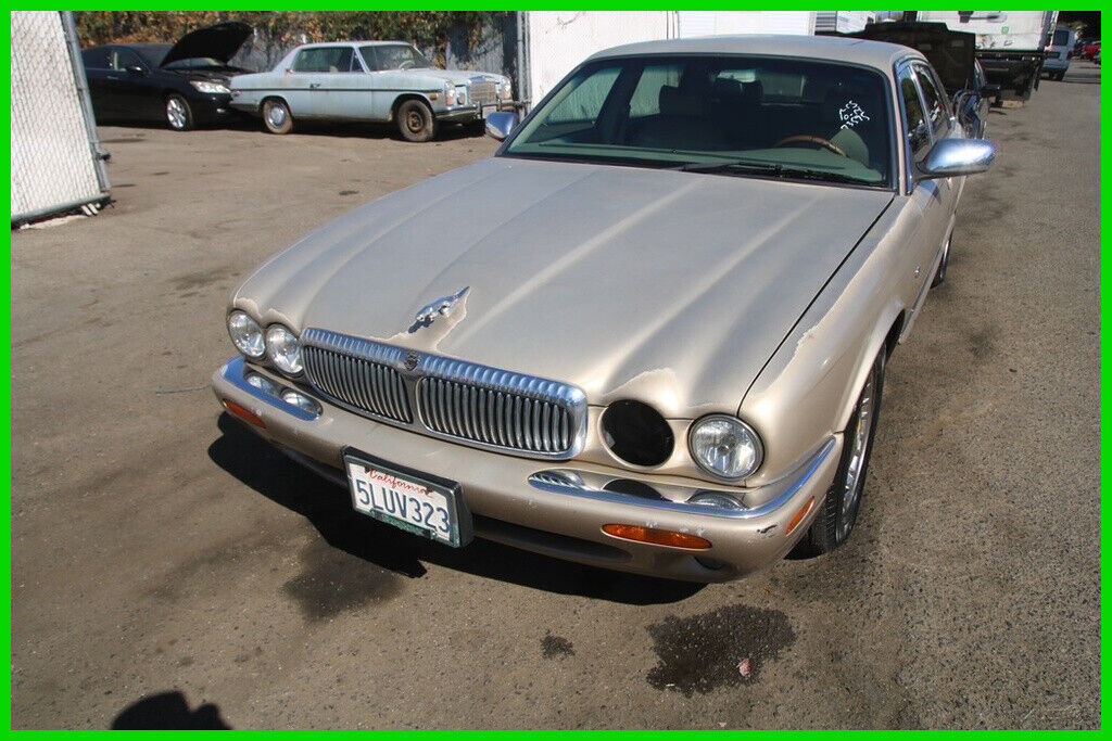 Jaguar Vanden Plas