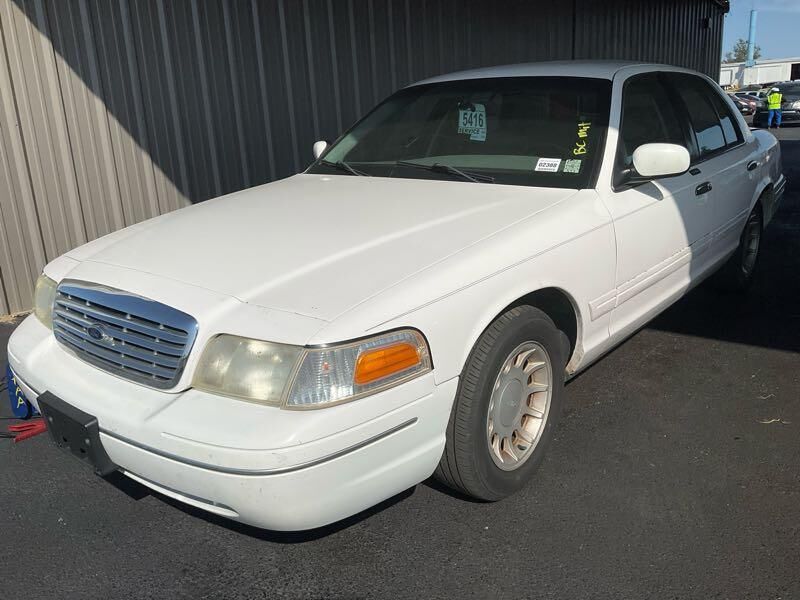 Ford Crown Victoria