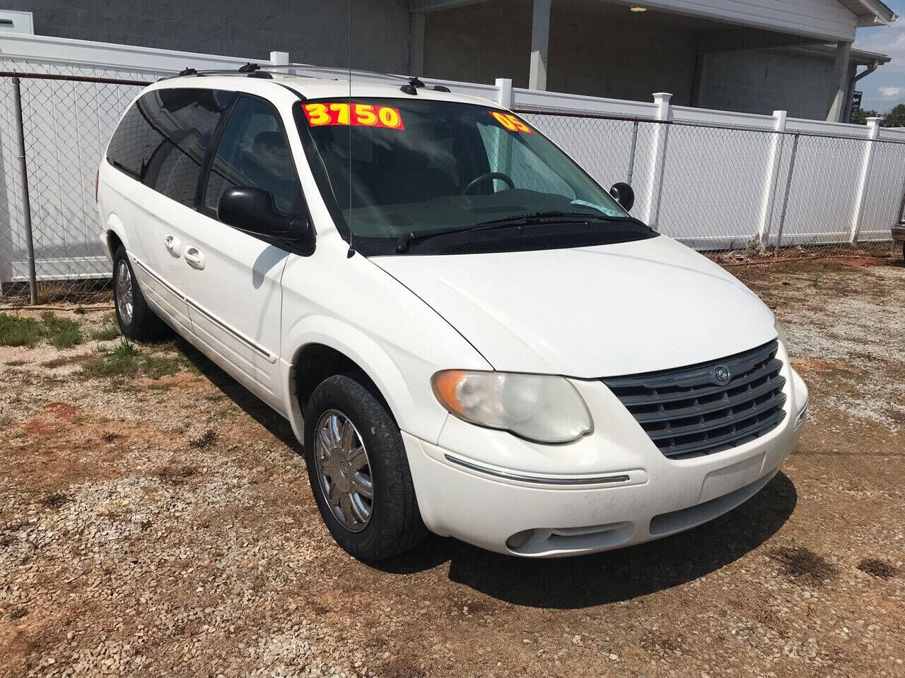 2005 CHRYSLER Town and Country