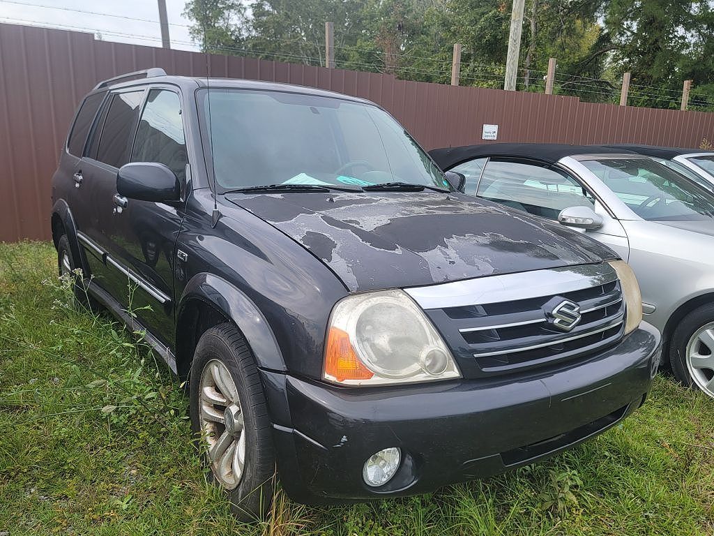 Suzuki XL7