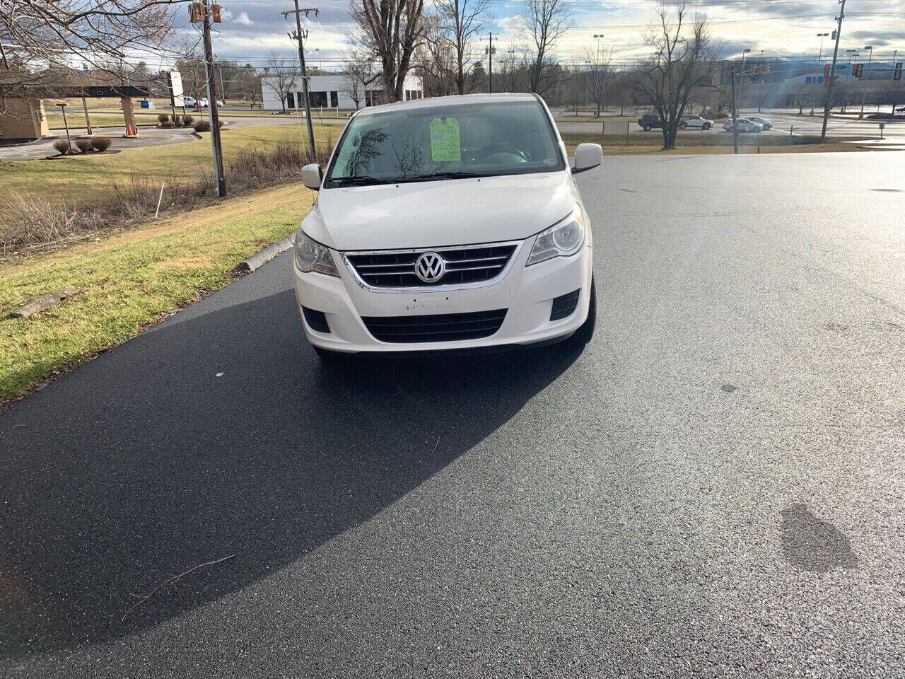 2010 VOLKSWAGEN Routan
