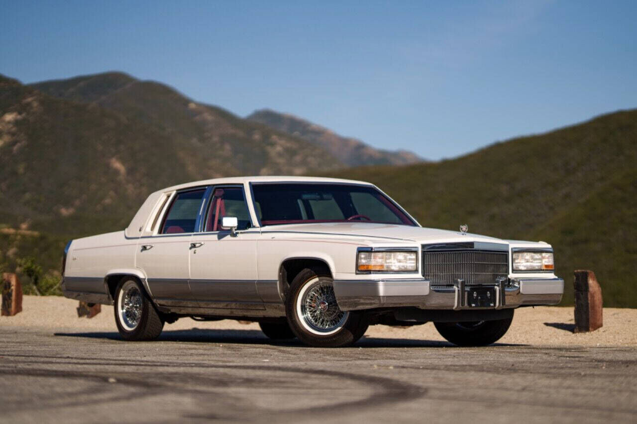 1992 CADILLAC Brougham