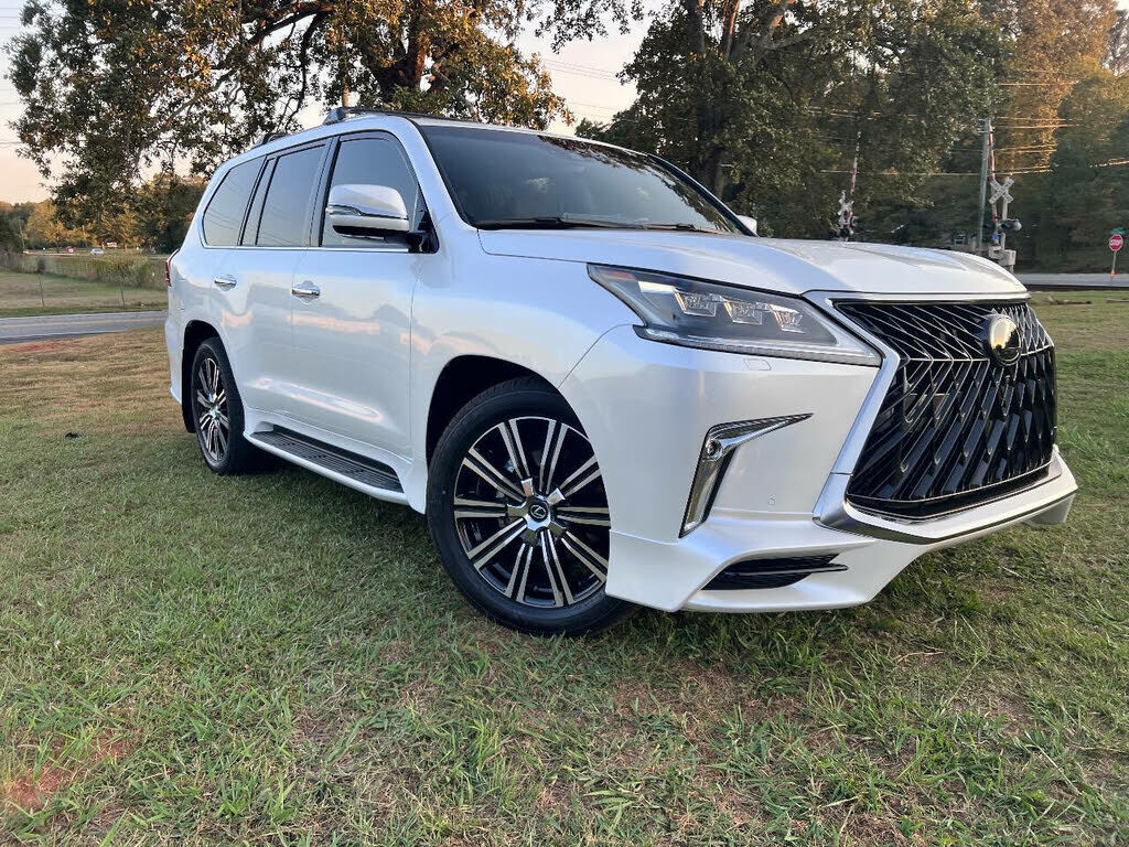 LEXUS