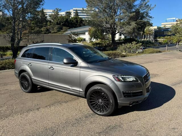 2012 AUDI Q7