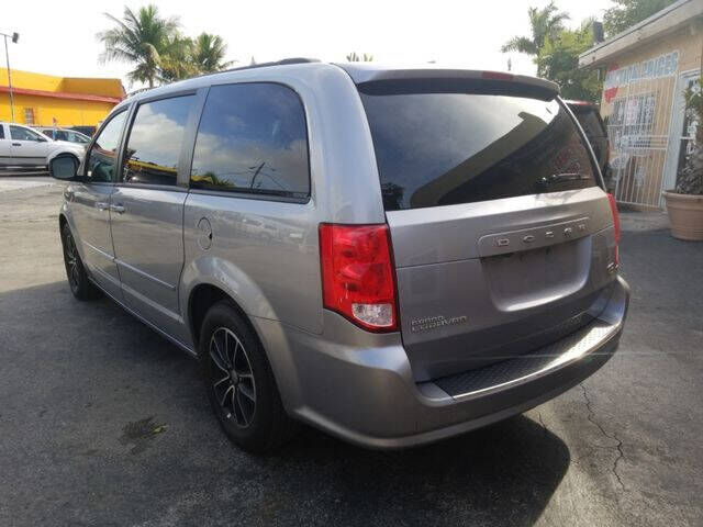 2017 DODGE Grand Caravan