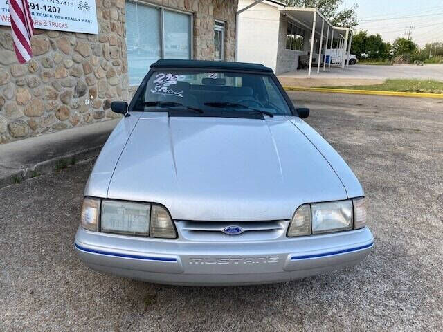 1993 FORD Mustang