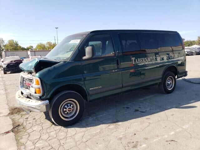 GMC Savana
