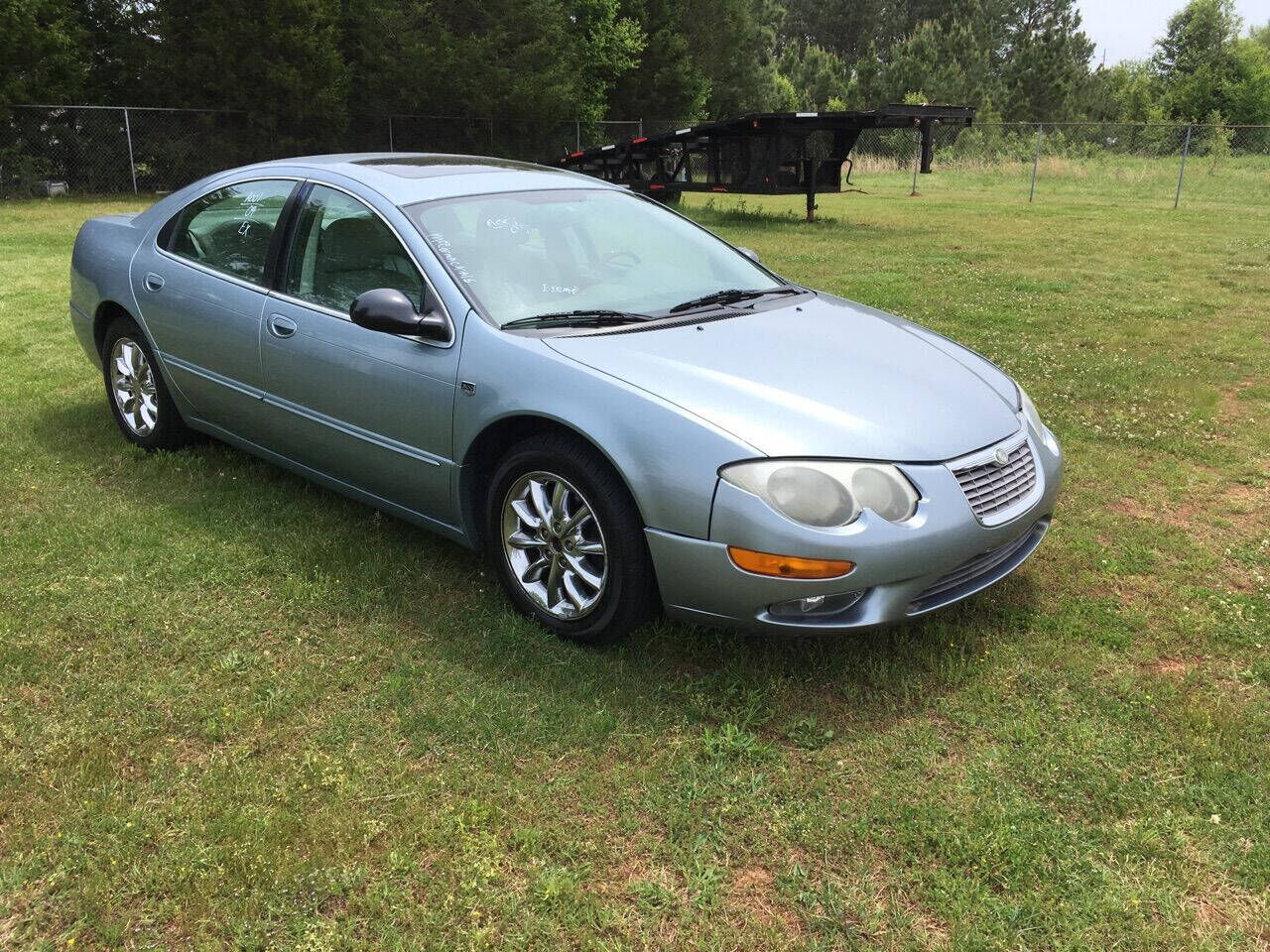 2004 CHRYSLER 300
