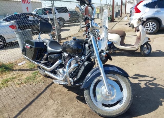 Honda VT1100C2 (SHADOW SABRE)