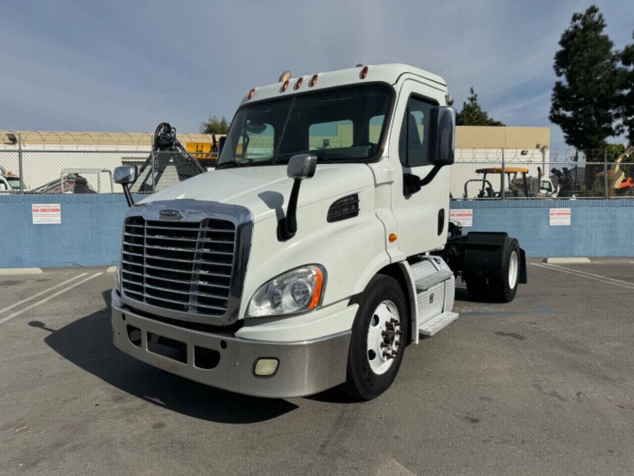 2015 FREIGHTLINER Cascadia