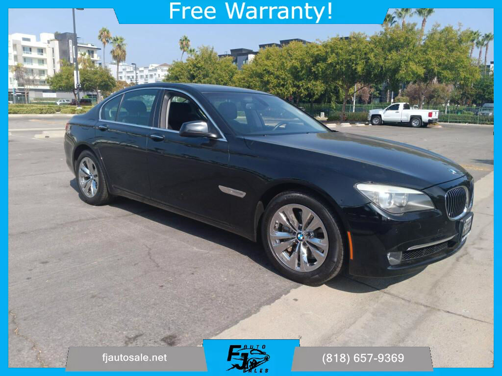 BMW 740i